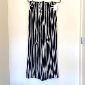 H&M Wide Legged Dress Pants